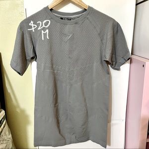 Gymshark men’s gray/olive athletic top